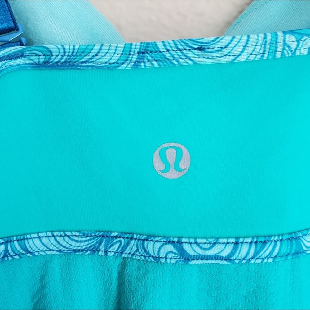 Lululemon Aqua Adjustable Strap Conditioning Tank - image 4